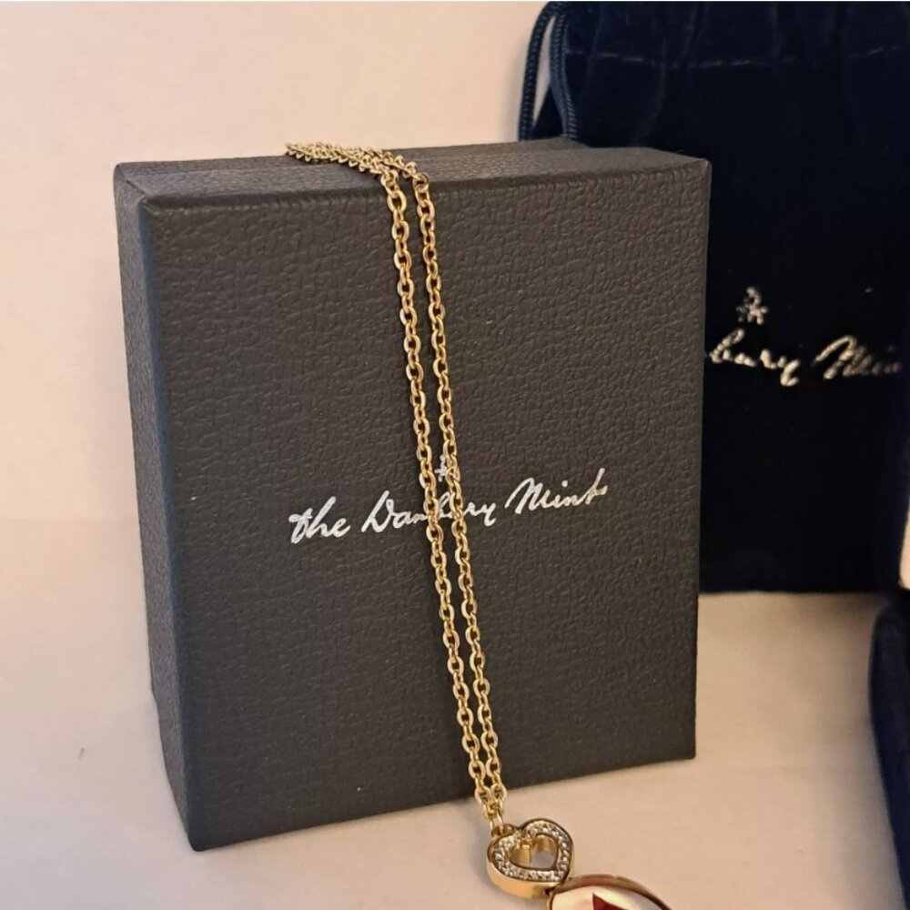 Danbury Mint Gift Set Earrings And Pendant Flowers Rose And Hearts Gold Tone - Picture 3 of 11
